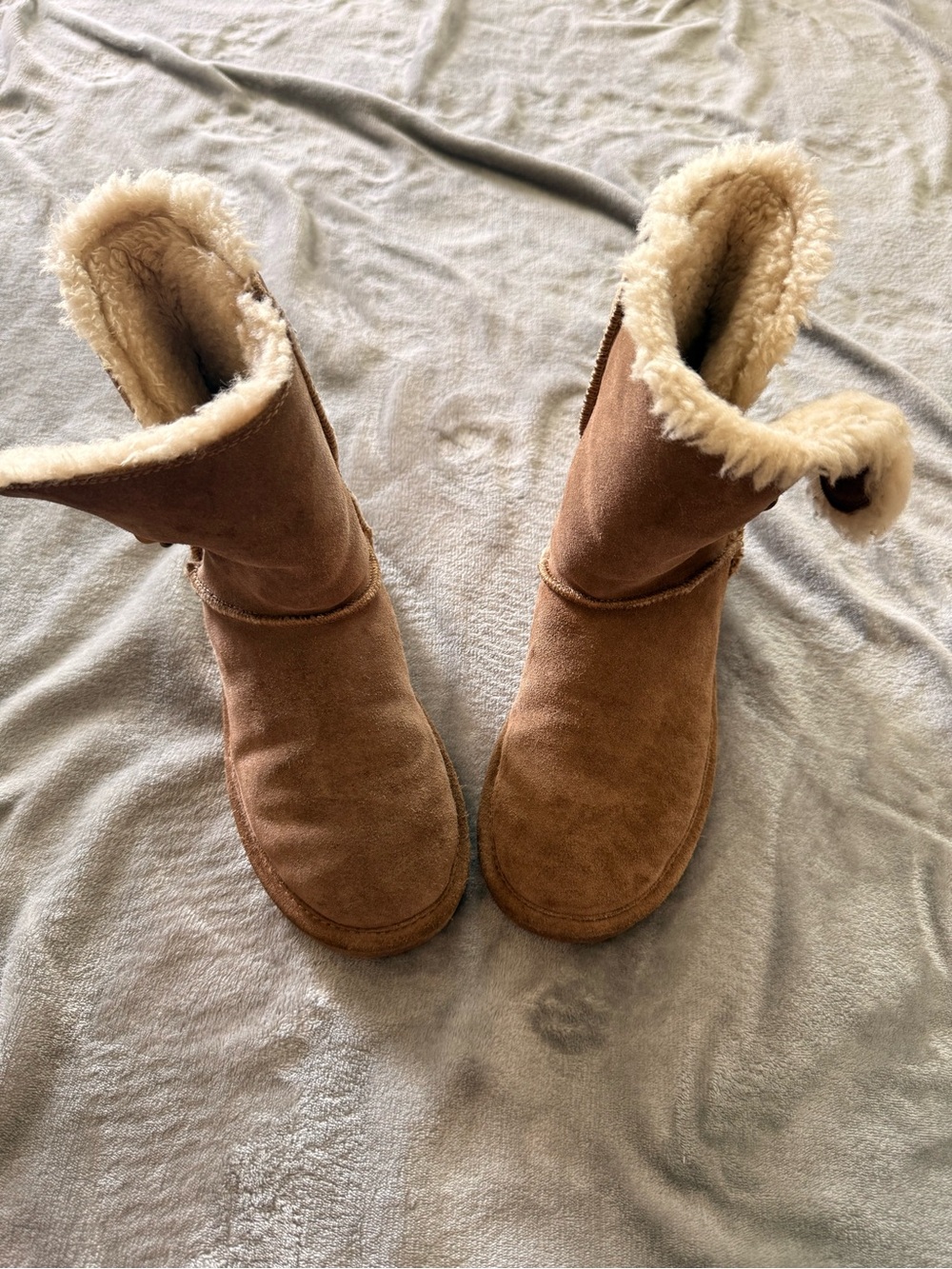Bjorndal Chestnut Suede Shearling-Lined Winter Boots